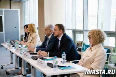 Взаимодействие регистрирующего органа с представителями крупных правообладателей обсуждено на заседании Общественного совета тюменского Росреестра