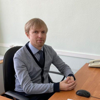 Тюменский Росреестр рассказывает  о своих сотрудниках в рамках 15-летия ведомства