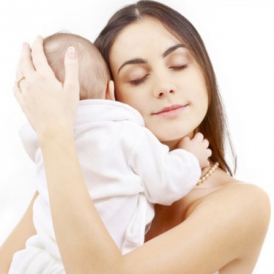 Современные женщины готовы к раннему материнству