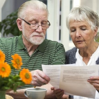 С 1 февраля 2018 года вырастут размеры ежемесячной денежной выплаты федеральным льготникам и стоимость набора социальных услуг