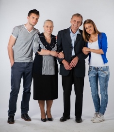 Пенсионерам, у которых дети школьники или студенты пенсия выше